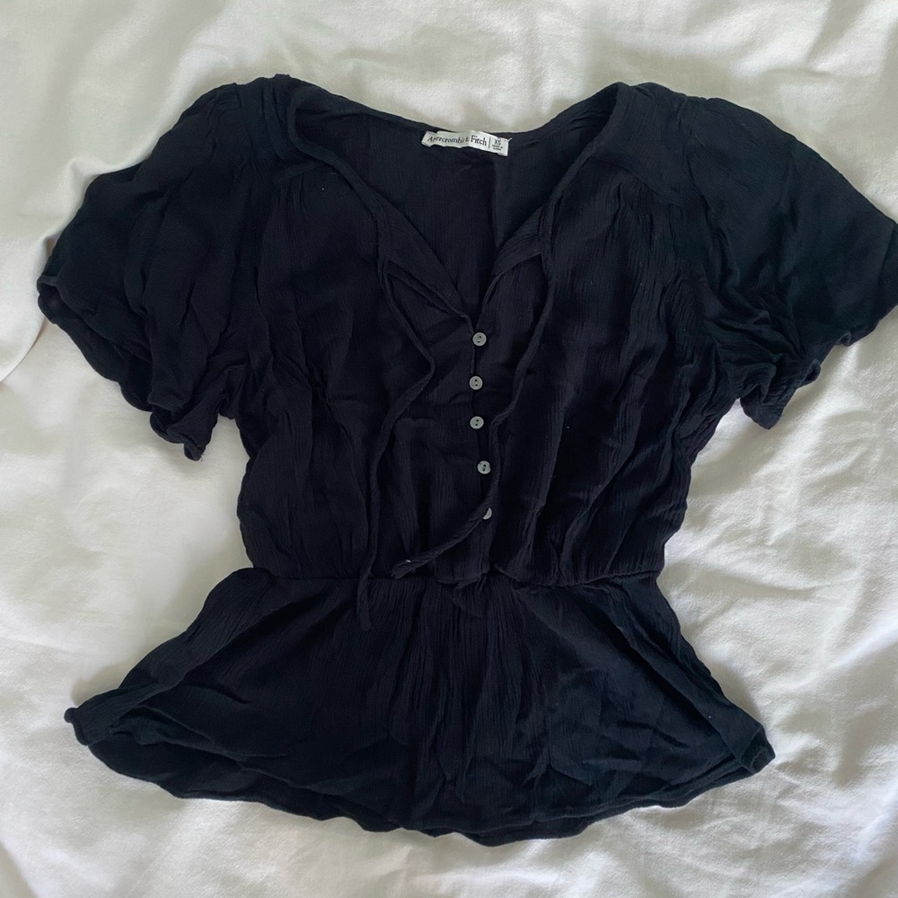 Women’s Abercrombie Ruffle Sleeve Top